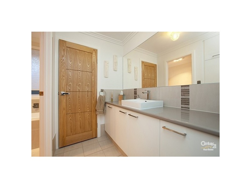 13 Halcyon Circuit, Aldinga Beach SA 5173