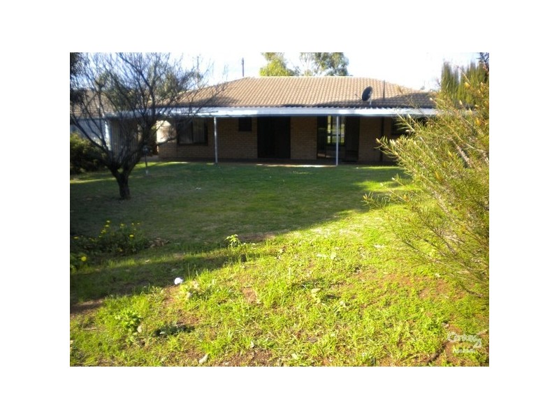 521 Commercial Road, Moana SA 5169