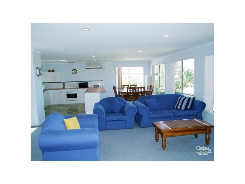 9 Lucerno Crescent, Sellicks Beach SA 5174
