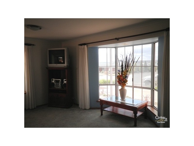 22 Babbacombe Drive, Moana SA 5169