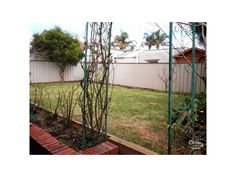 22 Babbacombe Drive, Moana SA 5169