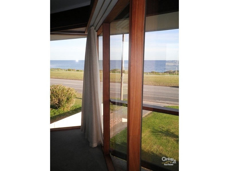 56a Esplanade, Port Willunga SA 5173