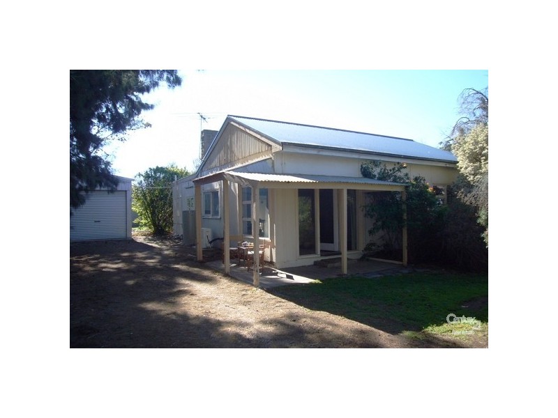 8 Loader Crescent, Port Willunga SA 5173