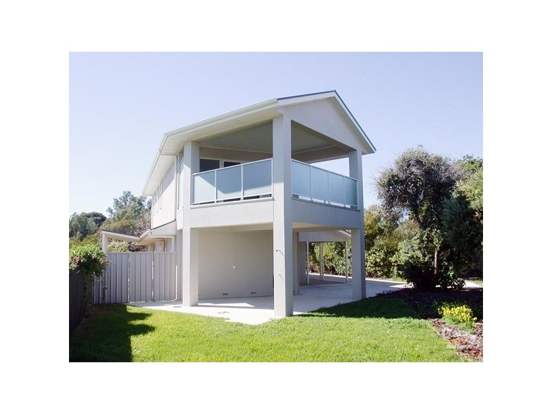 9 Anchor Terrace, Port Willunga SA 5173