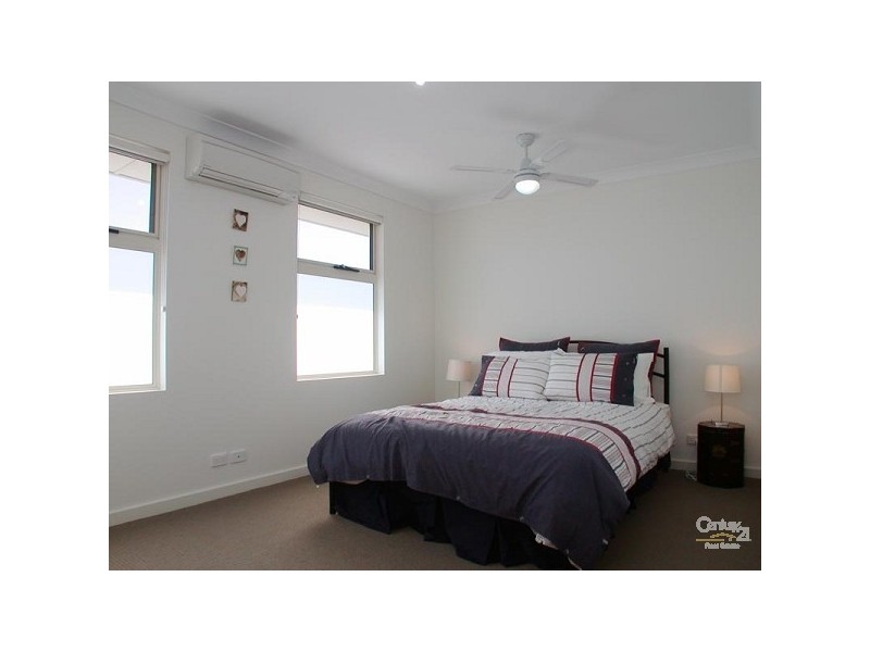 9 Anchor Terrace, Port Willunga SA 5173