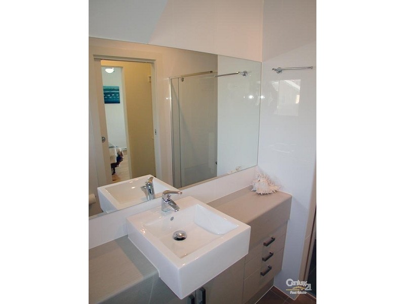 9 Anchor Terrace, Port Willunga SA 5173