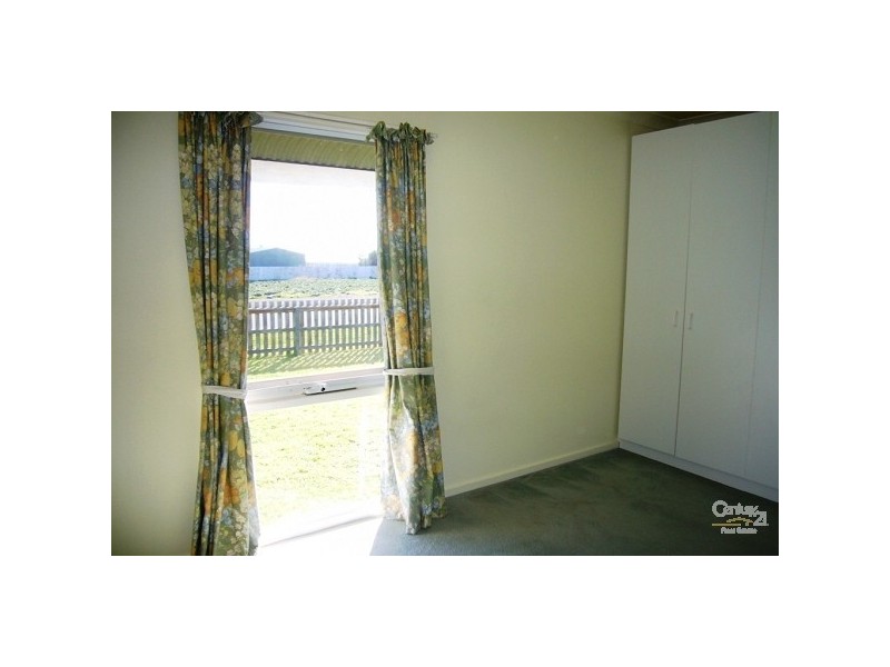 6 Harvey Crescent, Aldinga Beach SA 5173