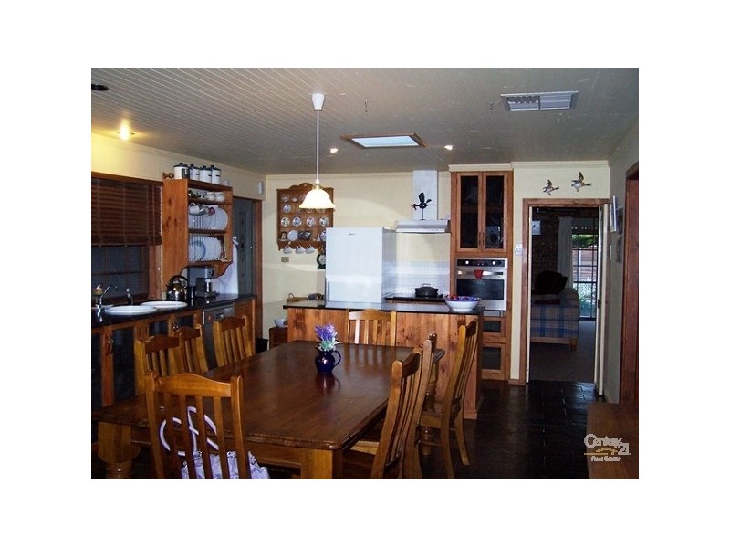 111 Quinliven Road, Port Willunga SA 5173