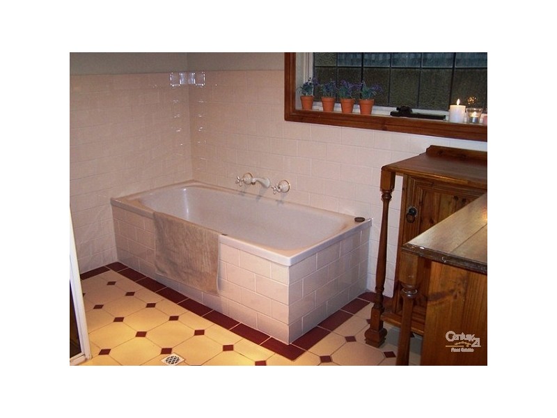 111 Quinliven Road, Port Willunga SA 5173