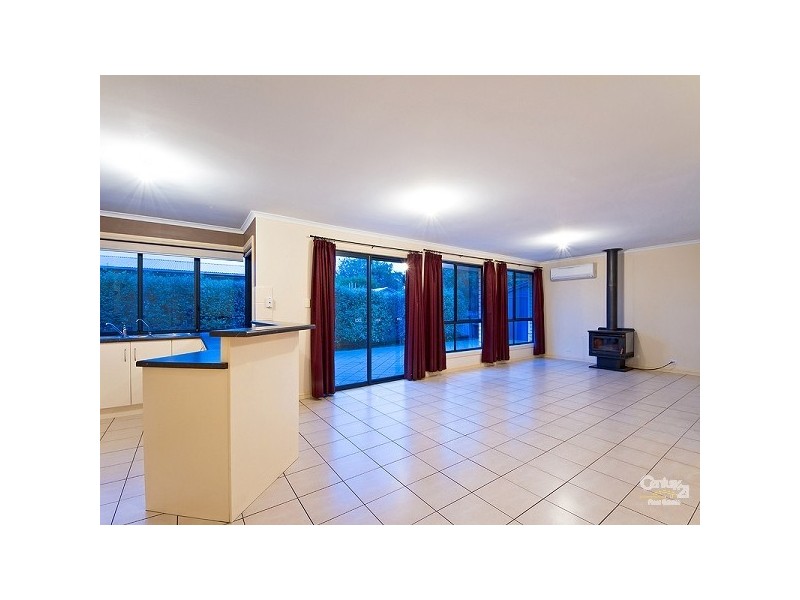 9 Plymouth Street, Aldinga Beach SA 5173