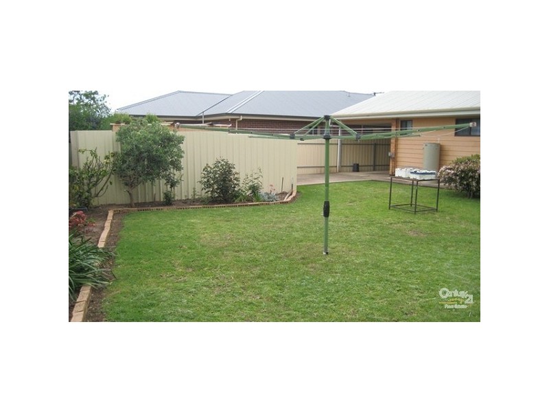 17 Walsh Street, Aldinga Beach SA 5173