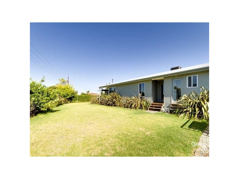 8 Falcon Street, Port Willunga SA 5173