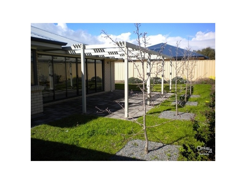 8 Nicholl Ave, Aldinga Beach SA 5173