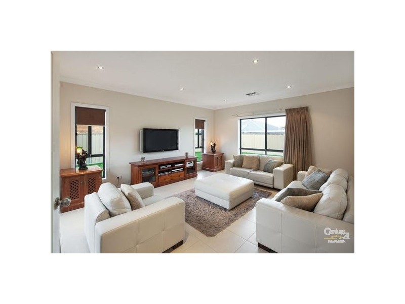 10 Sedge Street, Aldinga Beach SA 5173