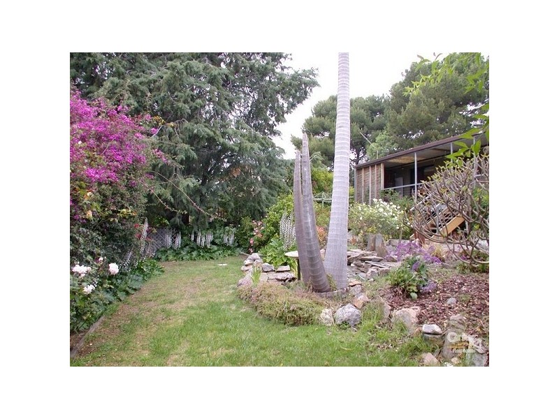 31 Port Road, Port Willunga SA 5173