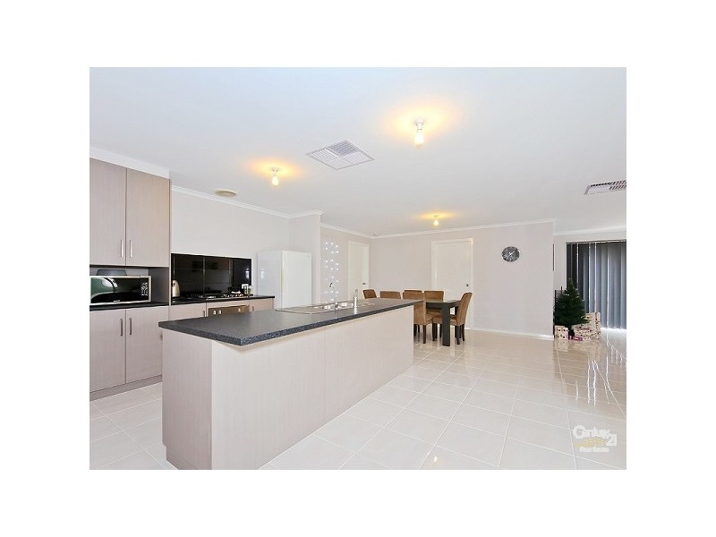 104 Emerald Boulevard, Aldinga Beach SA 5173