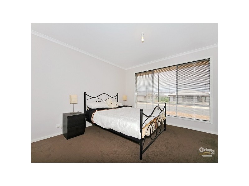 104 Emerald Boulevard, Aldinga Beach SA 5173