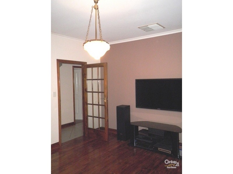 1 Chiton Avenue, Seaford Rise SA 5169