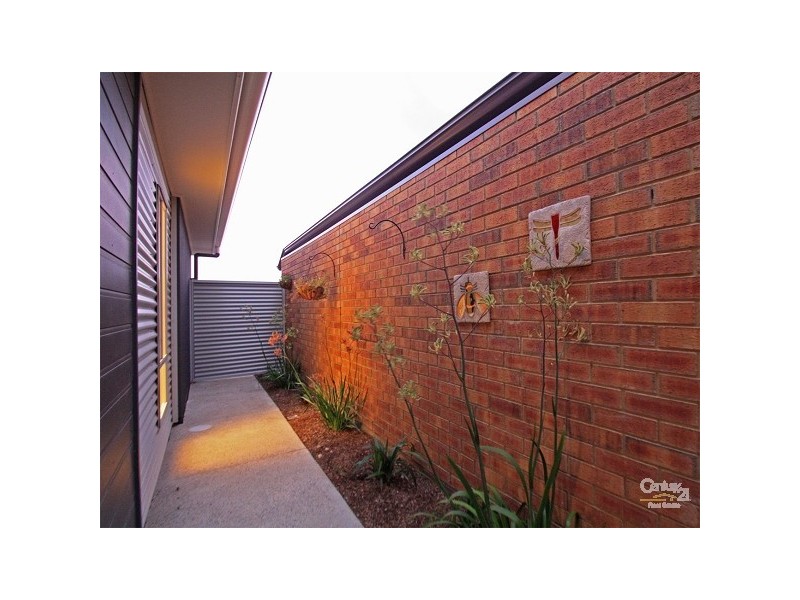 12 Kaurna Avenue, Aldinga Beach SA 5173