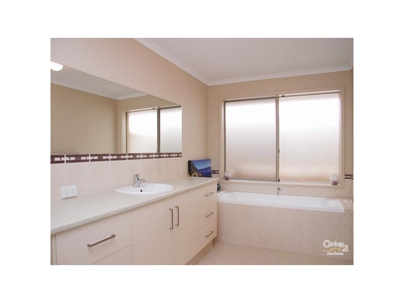 20 Haywood Court, Mount Compass SA 5210