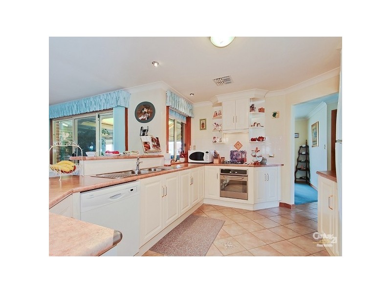 24 Spy Glass Hill Circuit, Seaford Rise SA 5169