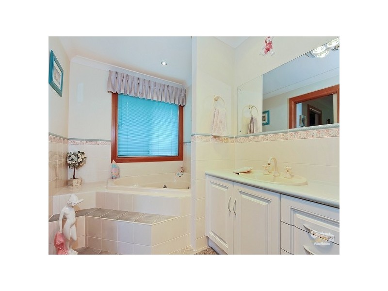 24 Spy Glass Hill Circuit, Seaford Rise SA 5169