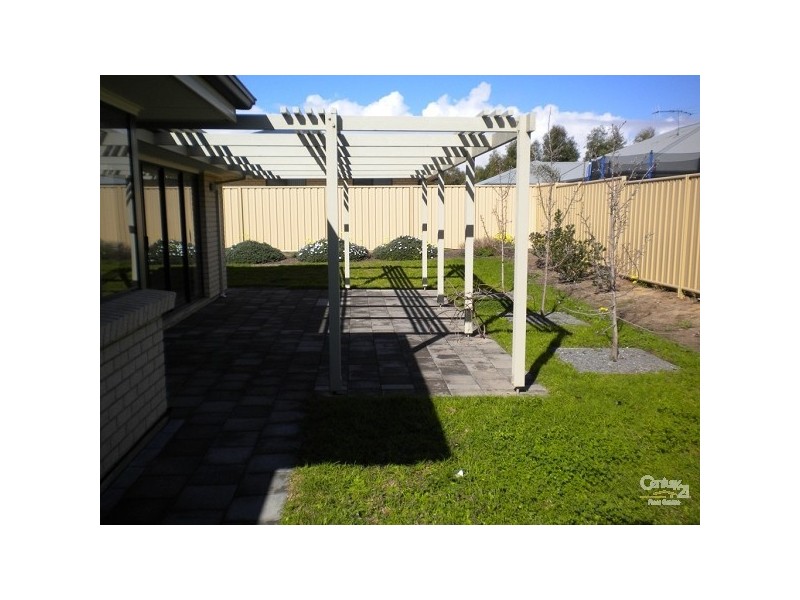 8 Nicholl Avenue, Aldinga Beach SA 5173