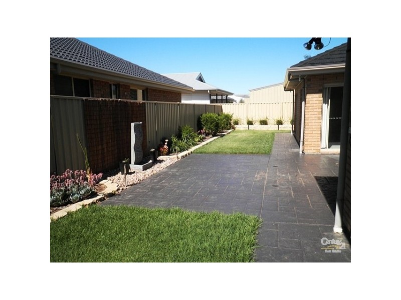 9 Dover Street, Aldinga Beach SA 5173