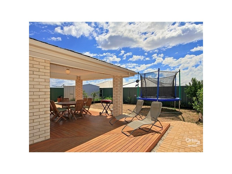 4 Azure Place, Aldinga Beach SA 5173