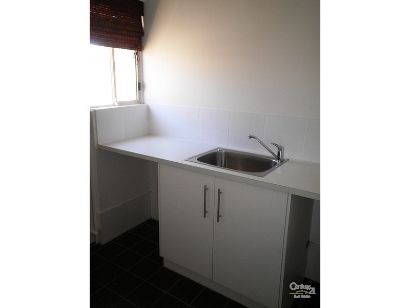 4/16 Whinnerah Avenue, Aldinga Beach SA 5173