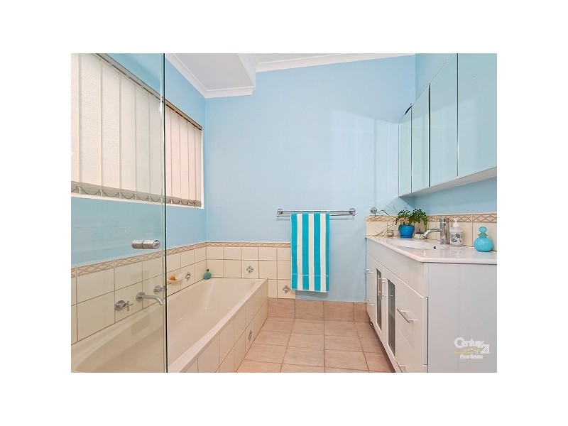 4 Quondong Avenue, Aldinga Beach SA 5173
