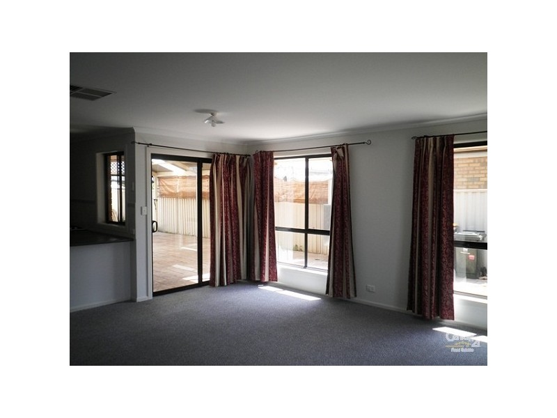 10 Cockle Avenue, Aldinga Beach SA 5173