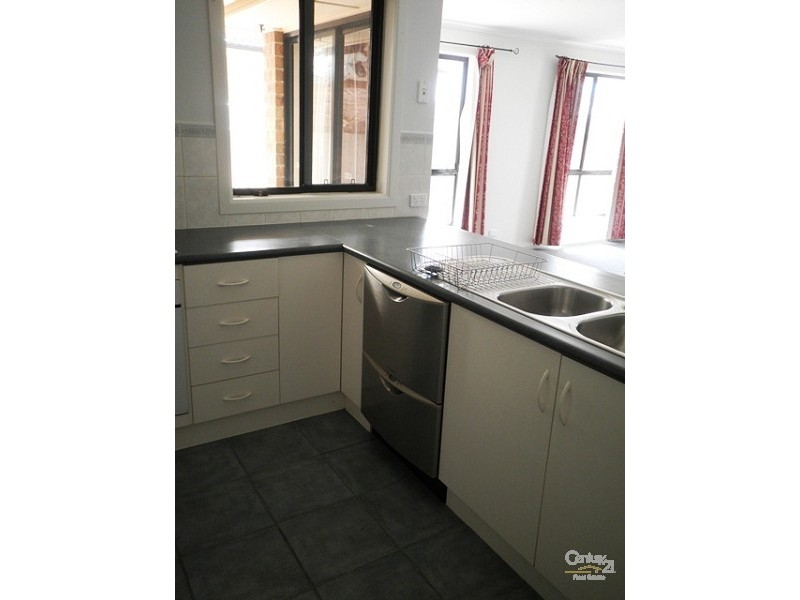 10 Cockle Avenue, Aldinga Beach SA 5173