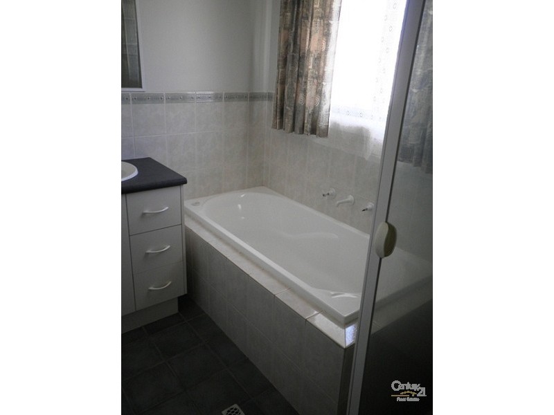 10 Cockle Avenue, Aldinga Beach SA 5173