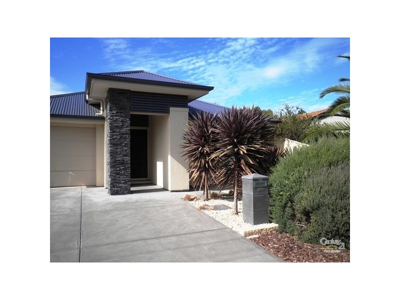 32a Albany Ave, Port Noarlunga South SA 5167