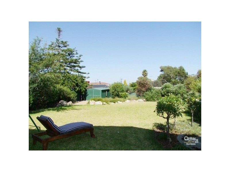 9 Lucerno Crescent, Sellicks Beach SA 5174