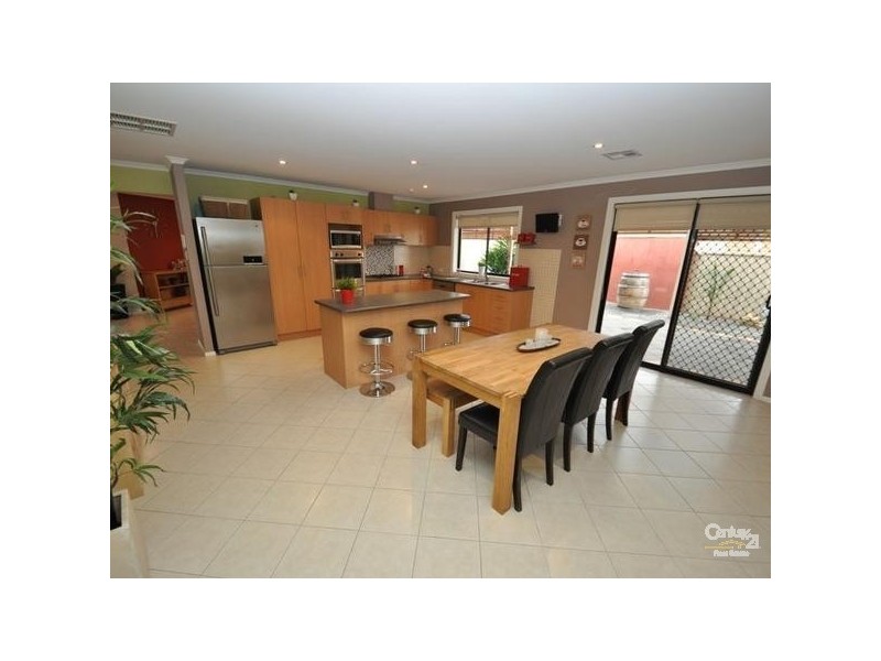 6 Barramundi Way, Aldinga Beach SA 5173