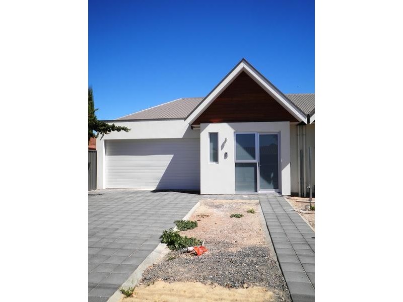 9 Falcon Street, Port Willunga SA 5173