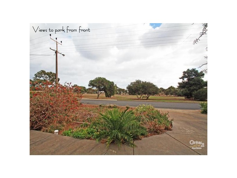 5 Hastings Ave, Sellicks Beach SA 5174