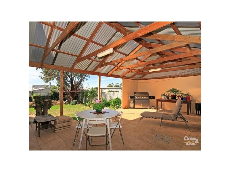 21 Armstrong St, Sellicks Beach SA 5174