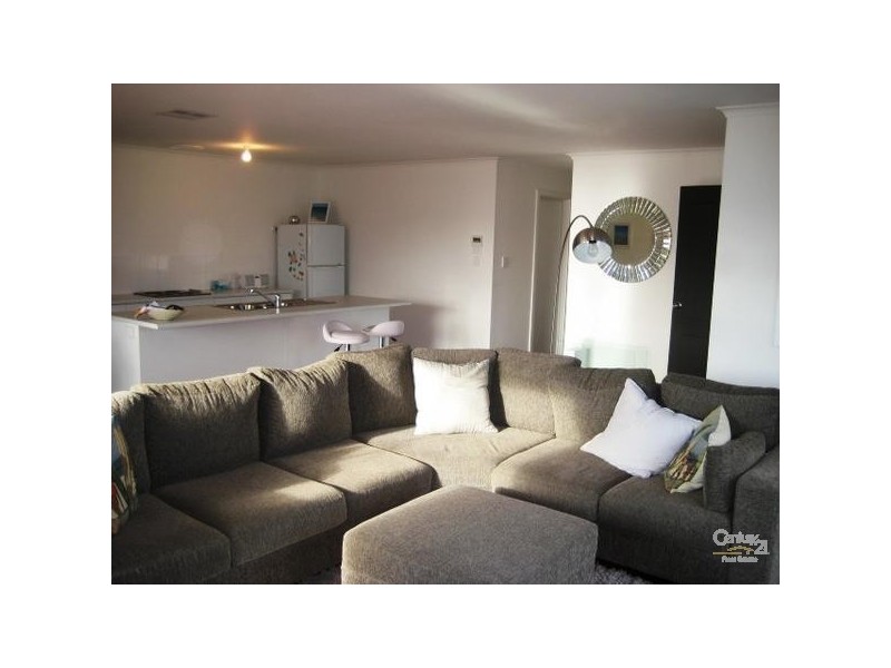 6 Stirling Crescent, Aldinga Beach SA 5173