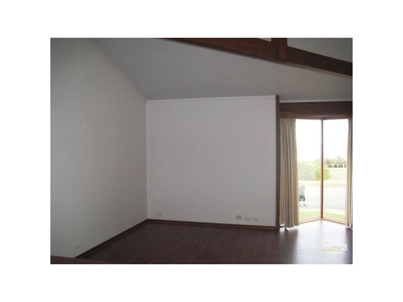 56 Esplanade, Port Willunga SA 5173