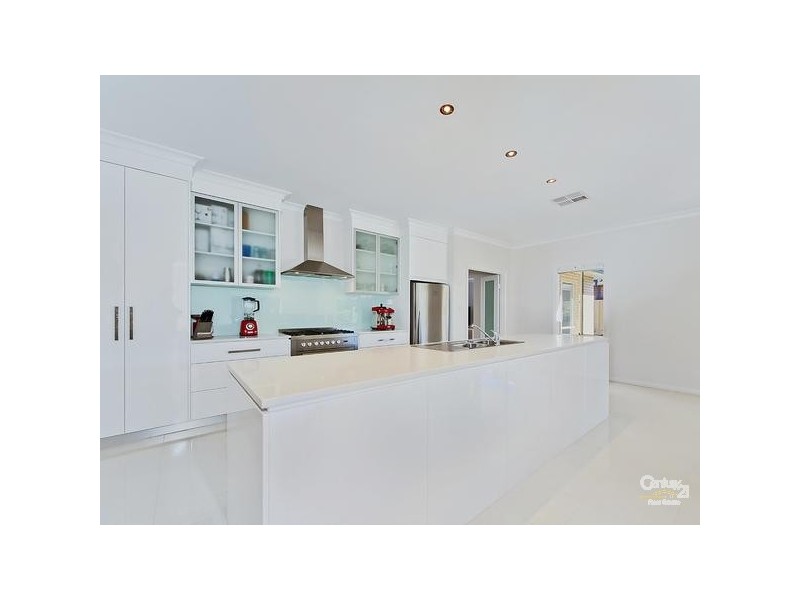 37 Nicholl Avenue, Aldinga Beach SA 5173