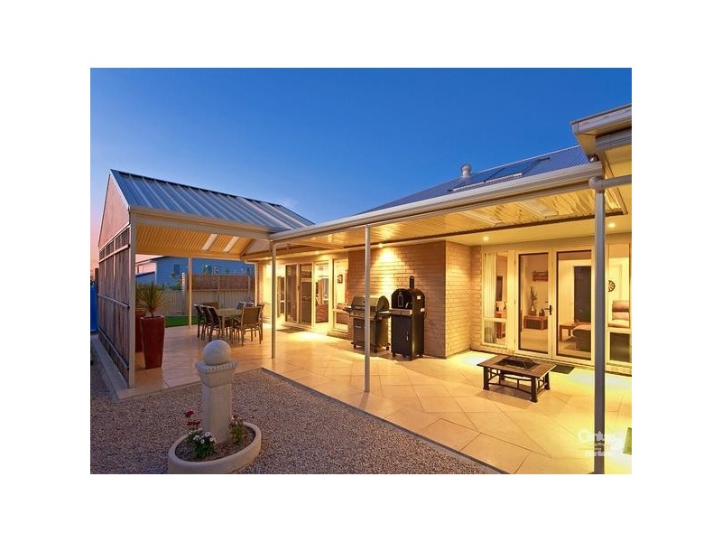 8 Crystal Harmony Court, Sellicks Beach SA 5174