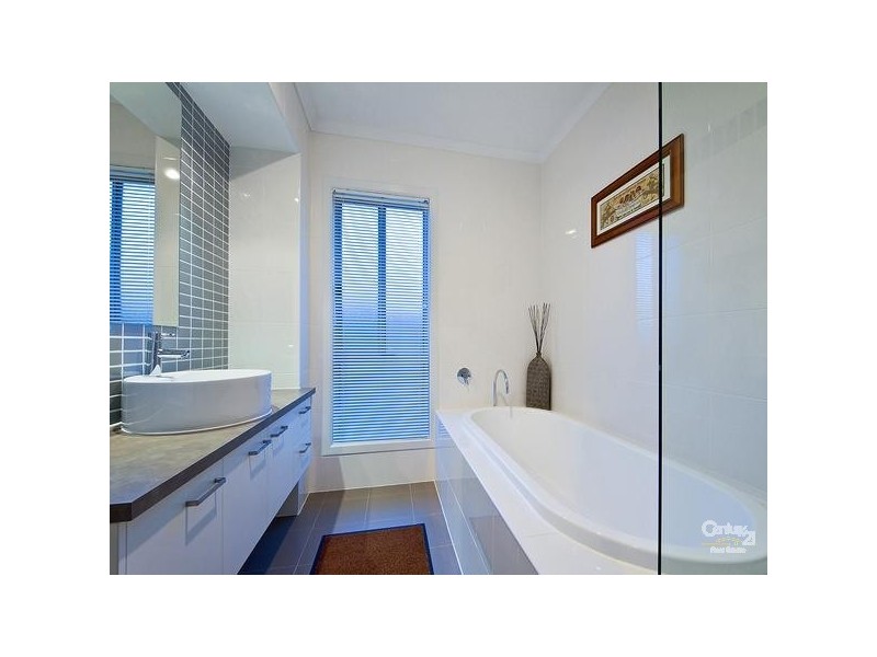8 Crystal Harmony Court, Sellicks Beach SA 5174