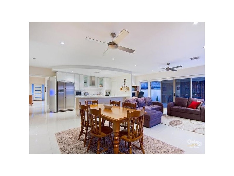 8 Crystal Harmony Court, Sellicks Beach SA 5174