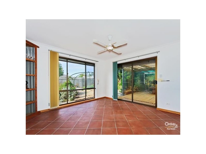 18 Helen Avenue, Aldinga Beach SA 5173