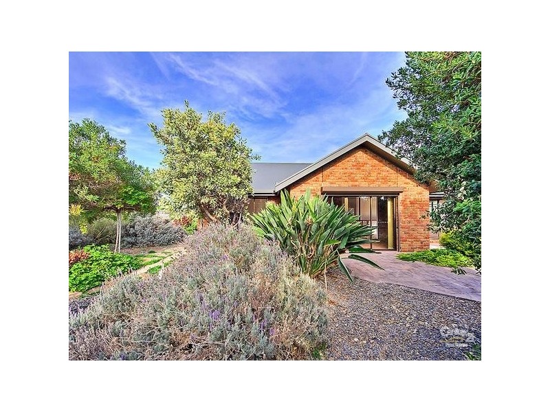 18 Helen Avenue, Aldinga Beach SA 5173