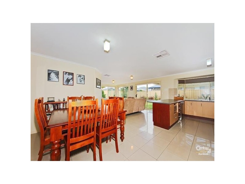 26 Nicholl Avenue, Aldinga Beach SA 5173