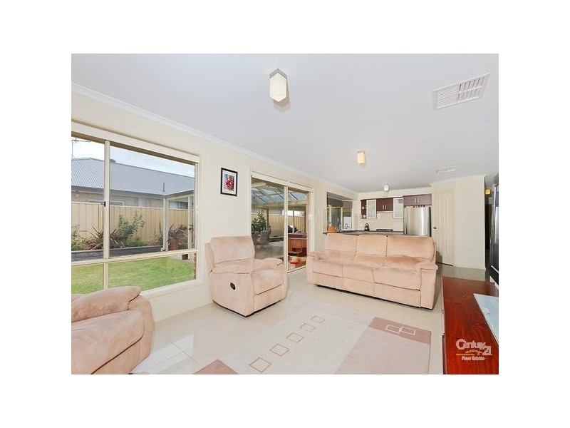 26 Nicholl Avenue, Aldinga Beach SA 5173